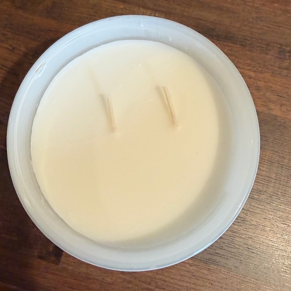 Sand + Fog Ocean Mist Scented Candle - 12oz - Picture 3 of 4